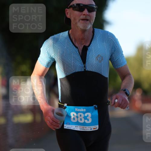 07.09.2025 - 19. Norderstedt Triathlon Michael Strokosch http://msf.ph/oto/8820063 07.09.2025 16:49:49 Laufen 376, 883, 1058, 1417, 1585, 1607 meine-sportfotos.de