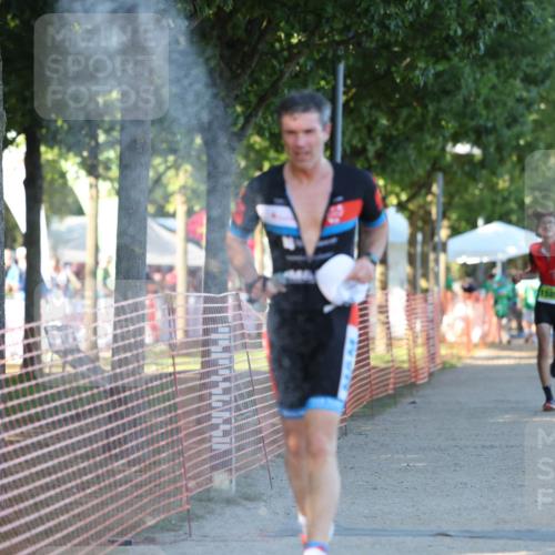 07.09.2025 - 19. Norderstedt Triathlon Michael Strokosch http://msf.ph/oto/8820068 07.09.2025 16:49:50 Laufen 376, 883, 1417, 1585, 1607 meine-sportfotos.de
