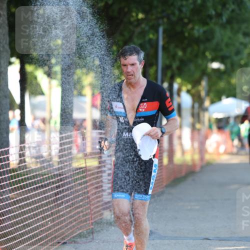 07.09.2025 - 19. Norderstedt Triathlon Michael Strokosch http://msf.ph/oto/8820071 07.09.2025 16:49:51 Laufen 376, 883, 1417, 1585, 1607 meine-sportfotos.de