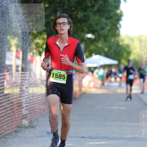 07.09.2025 - 19. Norderstedt Triathlon Michael Strokosch http://msf.ph/oto/8820097 07.09.2025 16:49:56 Laufen 1472, 1585 meine-sportfotos.de