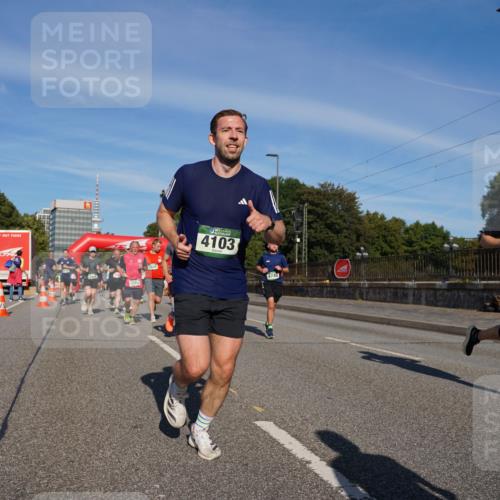07.09.2025 - BARMER Alsterlauf Yannick Fuchs http://msf.ph/oto/8820161 07.09.2025 09:44:48 Laufen 4103, 4746, 2776 meine-sportfotos.de