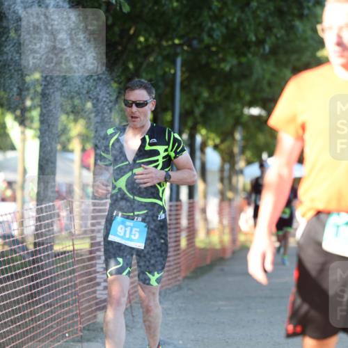 07.09.2025 - 19. Norderstedt Triathlon Michael Strokosch http://msf.ph/oto/8820210 07.09.2025 16:51:01 Laufen 864, 915, 936, 941, 1095, 1407, 1513 meine-sportfotos.de