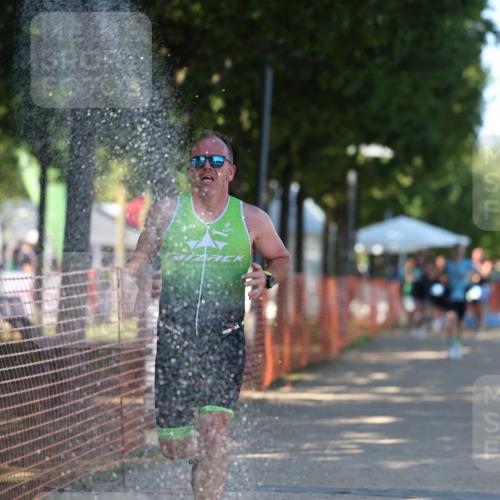07.09.2025 - 19. Norderstedt Triathlon Michael Strokosch http://msf.ph/oto/8820226 07.09.2025 15:49:35 Laufen 430, 438 meine-sportfotos.de