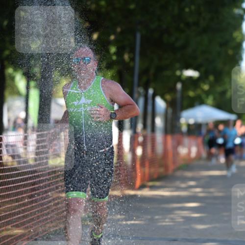 07.09.2025 - 19. Norderstedt Triathlon Michael Strokosch http://msf.ph/oto/8820228 07.09.2025 15:49:36 Laufen 430, 438 meine-sportfotos.de