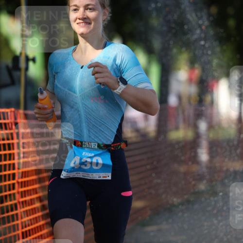 07.09.2025 - 19. Norderstedt Triathlon Michael Strokosch http://msf.ph/oto/8820273 07.09.2025 15:49:44 Laufen 399, 430, 473, 1434, 1486 meine-sportfotos.de