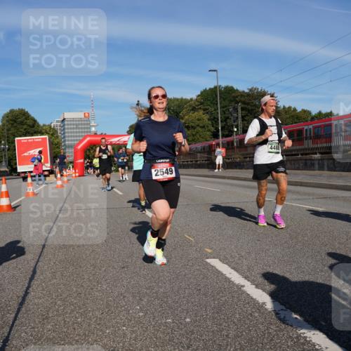 07.09.2025 - BARMER Alsterlauf Yannick Fuchs http://msf.ph/oto/8820307 07.09.2025 09:44:53 Laufen 2549 meine-sportfotos.de