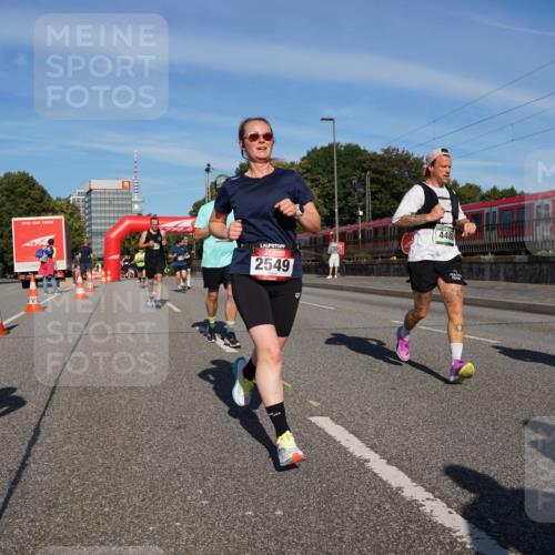 07.09.2025 - BARMER Alsterlauf Yannick Fuchs http://msf.ph/oto/8820311 07.09.2025 09:44:53 Laufen 2549, 448 meine-sportfotos.de