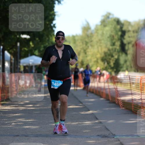 07.09.2025 - 19. Norderstedt Triathlon Michael Strokosch http://msf.ph/oto/8820365 07.09.2025 15:50:07 Laufen 377, 400, 445, 478, 1459 meine-sportfotos.de