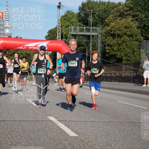 07.09.2025 - BARMER Alsterlauf Yannick Fuchs http://msf.ph/oto/8820430 07.09.2025 09:45:01 Laufen 6017, 5456, 5972, 5945, 5997, 76 meine-sportfotos.de