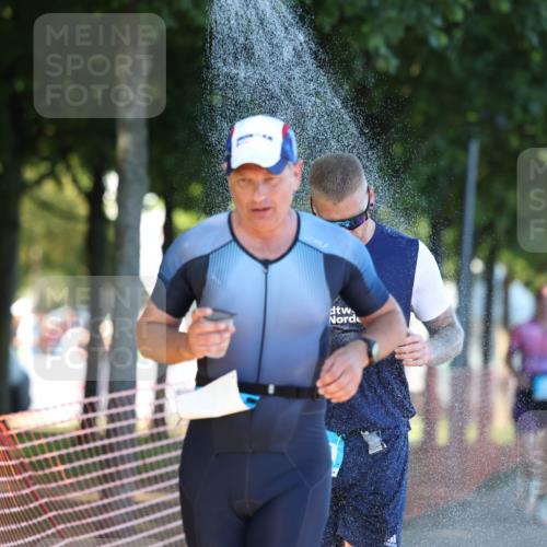 07.09.2025 - 19. Norderstedt Triathlon Michael Strokosch http://msf.ph/oto/8820444 07.09.2025 16:52:47 Laufen 408, 916, 1400, 1632 meine-sportfotos.de