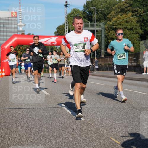 07.09.2025 - BARMER Alsterlauf Yannick Fuchs http://msf.ph/oto/8820525 07.09.2025 09:45:07 Laufen 4848, 4983 meine-sportfotos.de