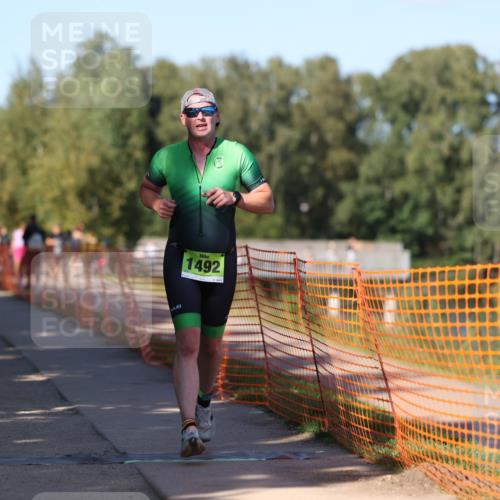 07.09.2025 - 19. Norderstedt Triathlon Michael Strokosch http://msf.ph/oto/8820527 07.09.2025 15:50:39 Laufen 479, 896, 1492 meine-sportfotos.de