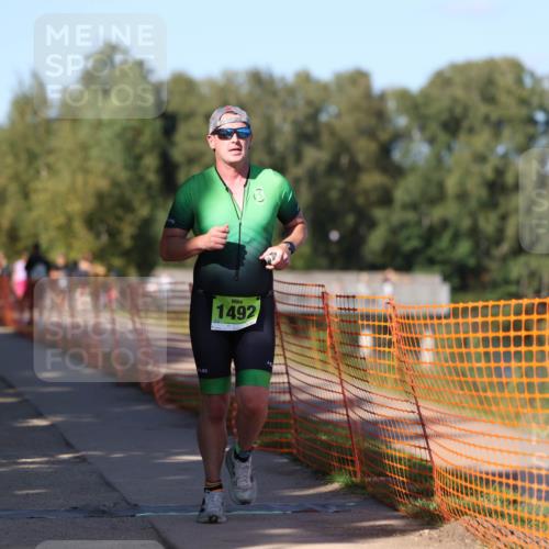 07.09.2025 - 19. Norderstedt Triathlon Michael Strokosch http://msf.ph/oto/8820532 07.09.2025 15:50:39 Laufen 479, 896, 1492 meine-sportfotos.de