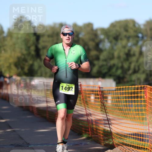 07.09.2025 - 19. Norderstedt Triathlon Michael Strokosch http://msf.ph/oto/8820537 07.09.2025 15:50:39 Laufen 479, 896, 1492 meine-sportfotos.de