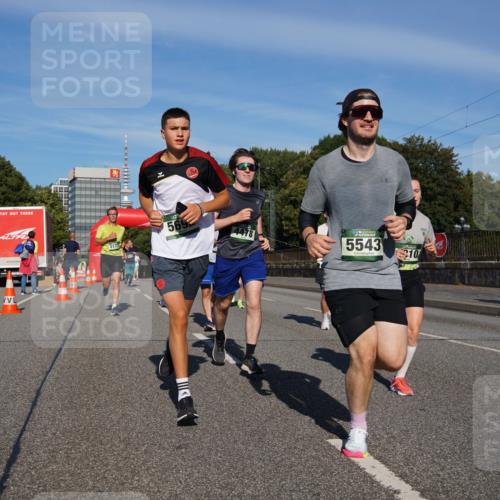 07.09.2025 - BARMER Alsterlauf Yannick Fuchs http://msf.ph/oto/8820610 07.09.2025 09:45:12 Laufen 569, 4478, 5177, 5543, 10 meine-sportfotos.de