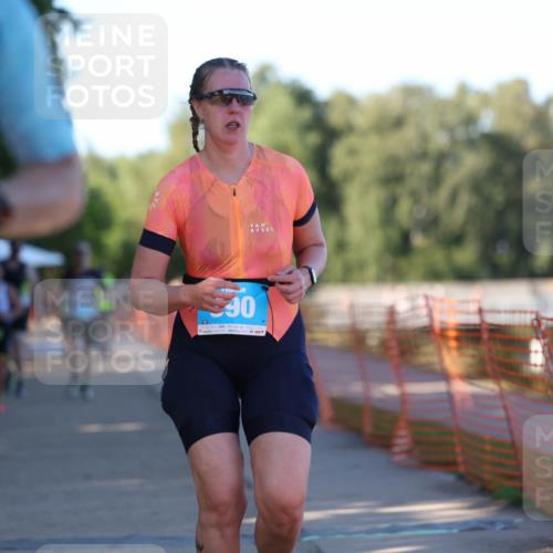 07.09.2025 - 19. Norderstedt Triathlon Michael Strokosch http://msf.ph/oto/8820617 07.09.2025 16:53:58 Laufen 390, 405, 466, 1104, 1473 meine-sportfotos.de