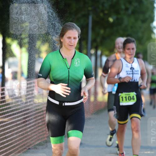 07.09.2025 - 19. Norderstedt Triathlon Michael Strokosch http://msf.ph/oto/8820631 07.09.2025 16:54:06 Laufen 466, 1104, 1473 meine-sportfotos.de