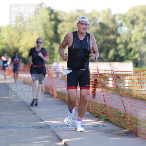 07.09.2025 - 19. Norderstedt Triathlon Michael Strokosch http://msf.ph/oto/8820719 07.09.2025 16:54:39 Laufen 1405, 1557 meine-sportfotos.de
