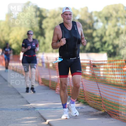 07.09.2025 - 19. Norderstedt Triathlon Michael Strokosch http://msf.ph/oto/8820723 07.09.2025 16:54:39 Laufen 1405, 1557 meine-sportfotos.de