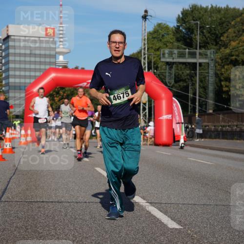 07.09.2025 - BARMER Alsterlauf Yannick Fuchs http://msf.ph/oto/8820724 07.09.2025 09:45:18 Laufen 4675 meine-sportfotos.de