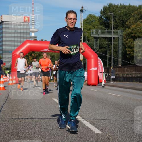 07.09.2025 - BARMER Alsterlauf Yannick Fuchs http://msf.ph/oto/8820728 07.09.2025 09:45:18 Laufen 675 meine-sportfotos.de