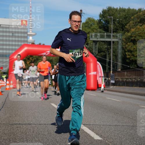 07.09.2025 - BARMER Alsterlauf Yannick Fuchs http://msf.ph/oto/8820733 07.09.2025 09:45:18 Laufen 1675 meine-sportfotos.de