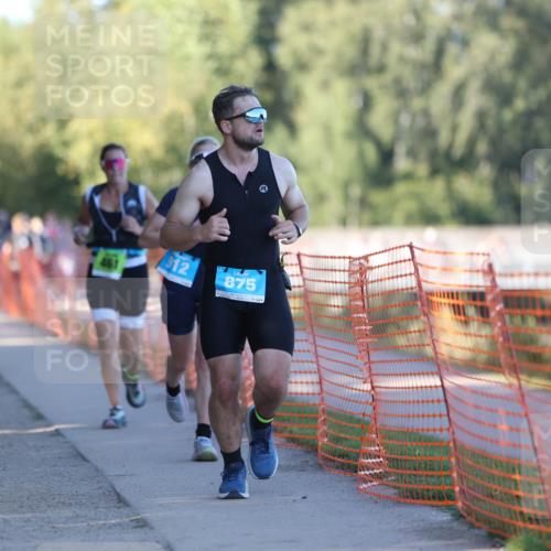 07.09.2025 - 19. Norderstedt Triathlon Michael Strokosch http://msf.ph/oto/8820797 07.09.2025 16:57:58 Laufen 461, 875, 912 meine-sportfotos.de