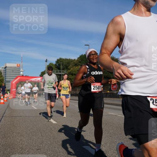 07.09.2025 - BARMER Alsterlauf Yannick Fuchs http://msf.ph/oto/8820832 07.09.2025 09:45:24 Laufen 2894, 5020, 2501, 2562 meine-sportfotos.de