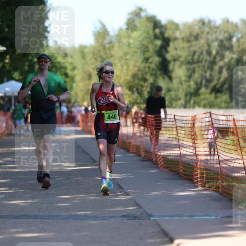 07.09.2025 - 19. Norderstedt Triathlon Michael Strokosch http://msf.ph/oto/8820848 07.09.2025 15:52:15 Laufen 440, 463, 1494 meine-sportfotos.de