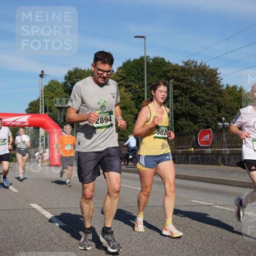 07.09.2025 - BARMER Alsterlauf Yannick Fuchs http://msf.ph/oto/8820849 07.09.2025 09:45:25 Laufen 5205, 4604, 5741, 10, 2894, 5020, 6218 meine-sportfotos.de