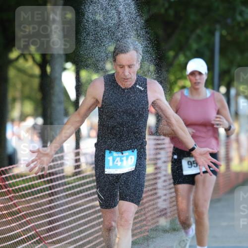 07.09.2025 - 19. Norderstedt Triathlon Michael Strokosch http://msf.ph/oto/8820853 07.09.2025 16:58:20 Laufen 955, 1410 meine-sportfotos.de