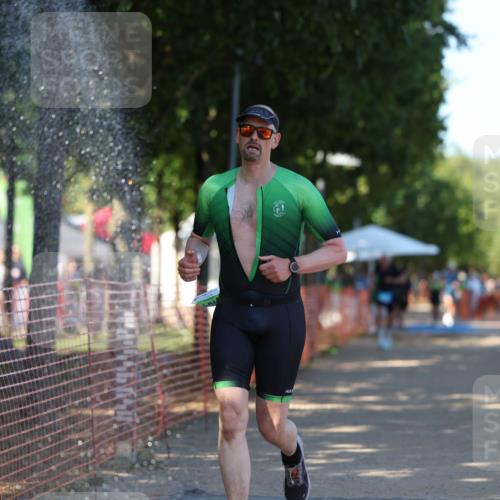 07.09.2025 - 19. Norderstedt Triathlon Michael Strokosch http://msf.ph/oto/8820874 07.09.2025 15:52:17 Laufen 440, 463, 1494 meine-sportfotos.de