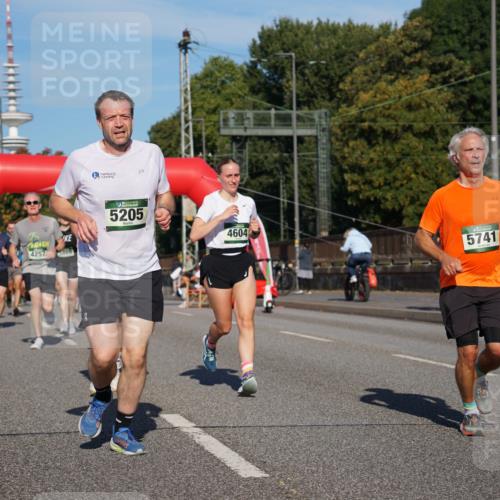 07.09.2025 - BARMER Alsterlauf Yannick Fuchs http://msf.ph/oto/8820896 07.09.2025 09:45:27 Laufen 4257, 5864, 5205, 4604, 5741 meine-sportfotos.de