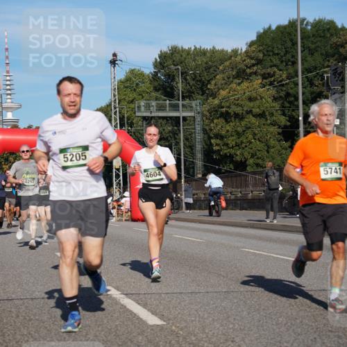 07.09.2025 - BARMER Alsterlauf Yannick Fuchs http://msf.ph/oto/8820905 07.09.2025 09:45:27 Laufen 432, 2084, 6530, 4257, 5869, 5205, 4604, 5741 meine-sportfotos.de