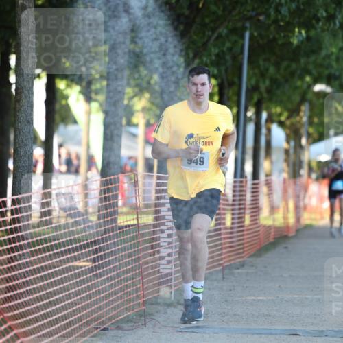 07.09.2025 - 19. Norderstedt Triathlon Michael Strokosch http://msf.ph/oto/8820914 07.09.2025 16:58:52 Laufen 945 meine-sportfotos.de