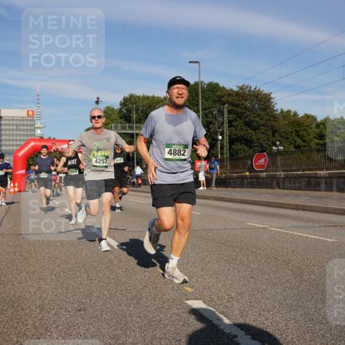 07.09.2025 - BARMER Alsterlauf Yannick Fuchs http://msf.ph/oto/8820948 07.09.2025 09:45:30 Laufen 4882, 4257, 4740, 630, 5869 meine-sportfotos.de