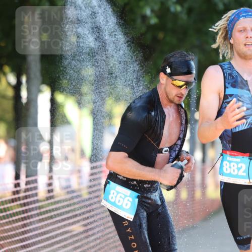 07.09.2025 - 19. Norderstedt Triathlon Michael Strokosch http://msf.ph/oto/8820995 07.09.2025 16:59:07 Laufen 401, 866, 1413 meine-sportfotos.de