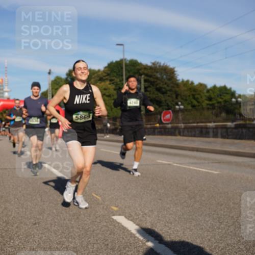07.09.2025 - BARMER Alsterlauf Yannick Fuchs http://msf.ph/oto/8820997 07.09.2025 09:45:32 Laufen 5869, 4740 meine-sportfotos.de