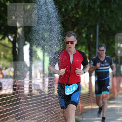 07.09.2025 - 19. Norderstedt Triathlon Michael Strokosch http://msf.ph/oto/8821000 07.09.2025 15:53:36 Laufen 1484 meine-sportfotos.de