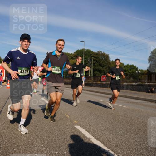 07.09.2025 - BARMER Alsterlauf Yannick Fuchs http://msf.ph/oto/8821044 07.09.2025 09:45:34 Laufen 4327, 2084, 696 meine-sportfotos.de