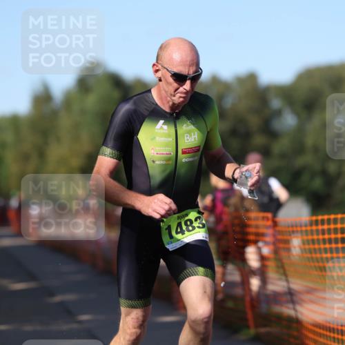 07.09.2025 - 19. Norderstedt Triathlon Michael Strokosch http://msf.ph/oto/8821052 07.09.2025 15:53:58 Laufen 464, 1483 meine-sportfotos.de