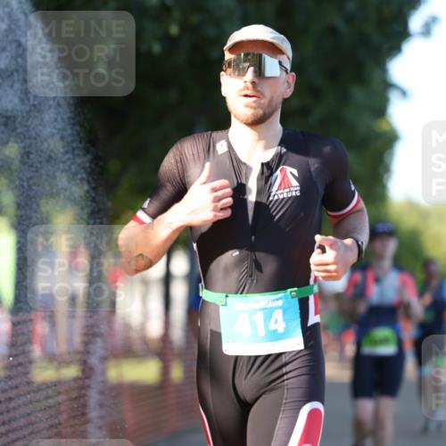 07.09.2025 - 19. Norderstedt Triathlon Michael Strokosch http://msf.ph/oto/8821053 07.09.2025 16:59:30 Laufen 890, 923, 1045, 1568 meine-sportfotos.de
