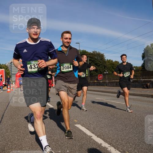 07.09.2025 - BARMER Alsterlauf Yannick Fuchs http://msf.ph/oto/8821055 07.09.2025 09:45:34 Laufen 36, 432, 739, 2084, 96, 8342 meine-sportfotos.de