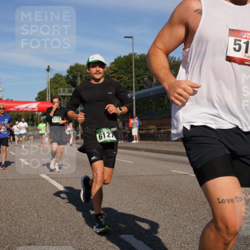 07.09.2025 - BARMER Alsterlauf Yannick Fuchs http://msf.ph/oto/8821110 07.09.2025 09:45:37 Laufen 5132, 32, 6127, 36, 5156 meine-sportfotos.de