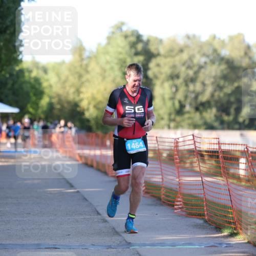 07.09.2025 - 19. Norderstedt Triathlon Michael Strokosch http://msf.ph/oto/8821140 07.09.2025 17:00:06 Laufen 412, 894, 1423, 1464 meine-sportfotos.de