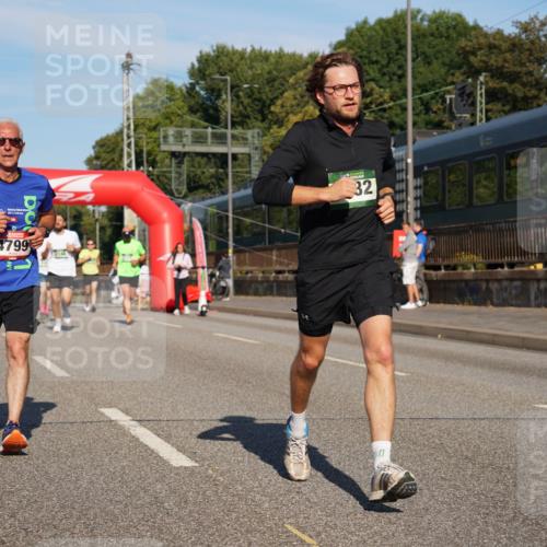 07.09.2025 - BARMER Alsterlauf Yannick Fuchs http://msf.ph/oto/8821142 07.09.2025 09:45:38 Laufen 32, 4799 meine-sportfotos.de