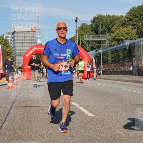 07.09.2025 - BARMER Alsterlauf Yannick Fuchs http://msf.ph/oto/8821157 07.09.2025 09:45:39 Laufen 610, 799, 2173 meine-sportfotos.de