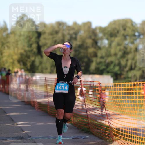 07.09.2025 - 19. Norderstedt Triathlon Michael Strokosch http://msf.ph/oto/8821158 07.09.2025 15:54:41 Laufen 444, 1414 meine-sportfotos.de