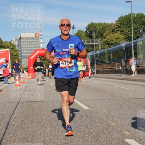 07.09.2025 - BARMER Alsterlauf Yannick Fuchs http://msf.ph/oto/8821168 07.09.2025 09:45:39 Laufen 10, 4799 meine-sportfotos.de