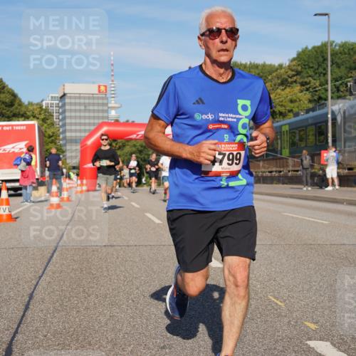 07.09.2025 - BARMER Alsterlauf Yannick Fuchs http://msf.ph/oto/8821176 07.09.2025 09:45:40 Laufen 10, 36, 799 meine-sportfotos.de